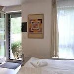 Anenske - Privatni A Tiche S Hotelovym Servisem, S Balickem Bonusu A S Vlastnim Parkovanim Za Zavorou - By Relax דירה