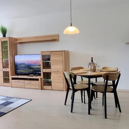 דירה Anenske - Privatni A Tiche S Hotelovym Servisem, S Balickem Bonusu A S Vlastnim Parkovanim Za Zavorou - By Relax