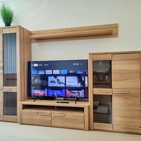 Anenske - Privatni A Tiche S Hotelovym Servisem, S Balickem Bonusu A S Vlastnim Parkovanim Za Zavorou - By Relax דירה