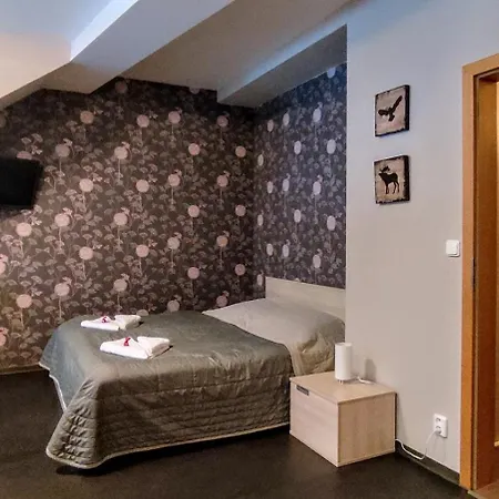 Anenske - Privatni A Tiche S Hotelovym Servisem, S Balickem Bonusu A S Vlastnim Parkovanim Za Zavorou - By Relax הַרָכוֹב