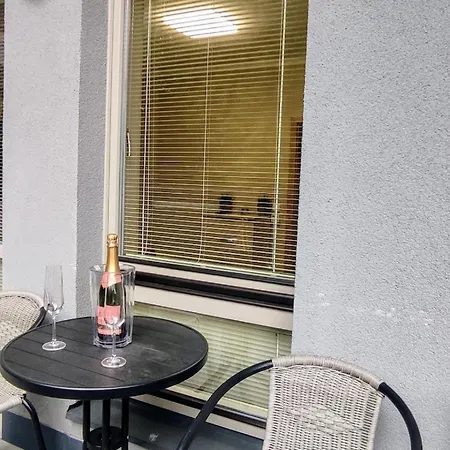 דירה Anenske - Privatni A Tiche S Hotelovym Servisem, S Balickem Bonusu A S Vlastnim Parkovanim Za Zavorou - By Relax